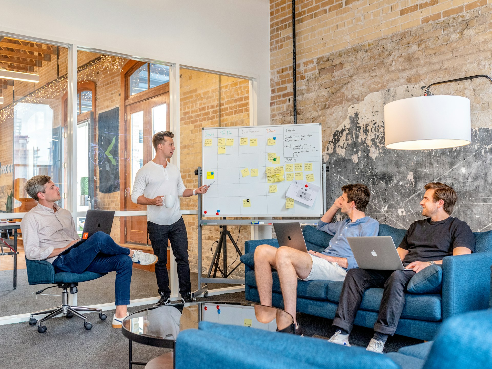 IT Consulting Office